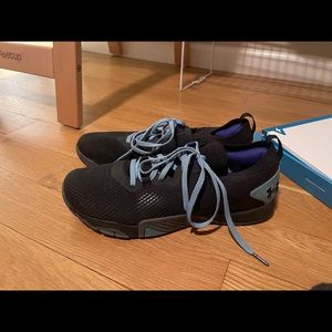 Under Armour Women’s Tribase Reign 3 Cross Trainer - Size 8.5